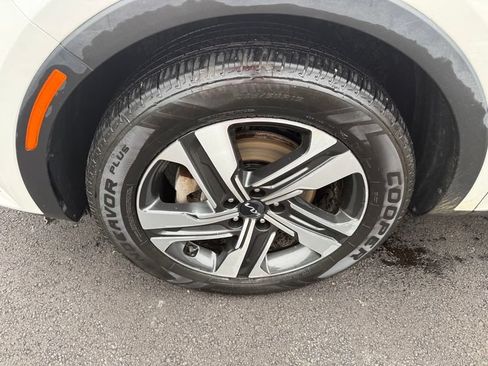Used 2023 Kia Sorento EX AWD/4WD image 15