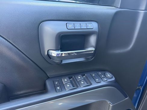 Used 2018 Chevrolet Silverado 1500 High Country AWD/4WD image 29