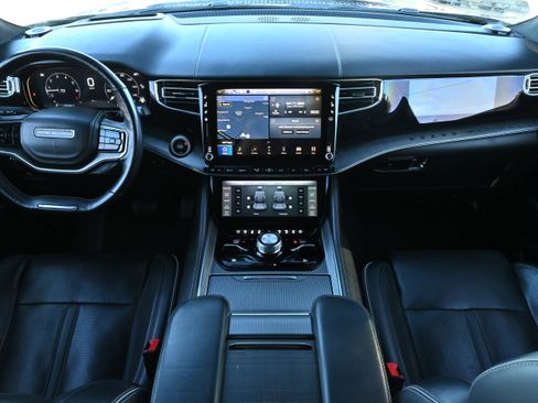 Used 2022 Jeep Grand Wagoneer Series II Obsidian image 3