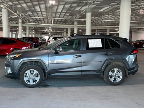 Used 2025 Toyota RAV4 XLE AWD/4WD image 7