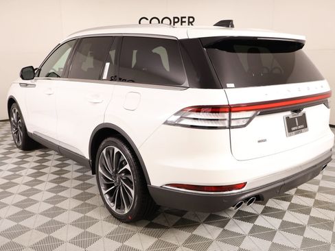 New 2026 Lincoln Aviator Reserve image 24