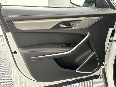 Used 2026 Jaguar F-PACE R-Dynamic S image 10