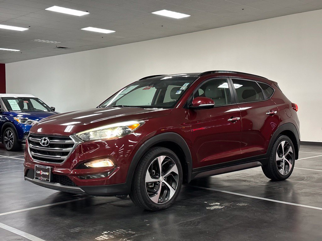 Used 2016 Hyundai Tucson Limited w/ Option Group 03 FWD image 3