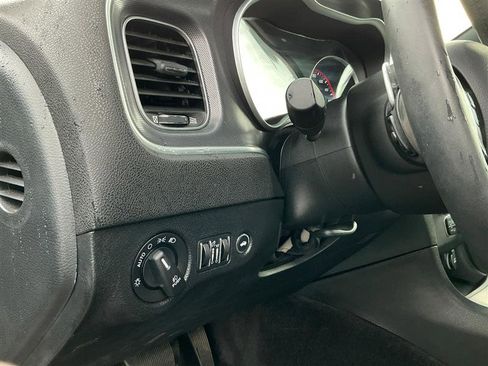 Used 2017 Dodge Charger R/T w/ Plus Group image 25