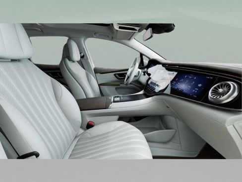 Certified 2023 Mercedes-Benz EQS 580 4MATIC SUV image 42