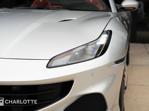 Used 2022 Ferrari Portofino M image 6