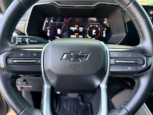 Used 2024 Chevrolet Colorado ZR2 w/ Technology Package image 13