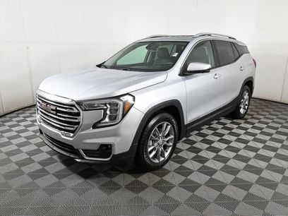 Used 2022 GMC Terrain SLT w/ Tech Package