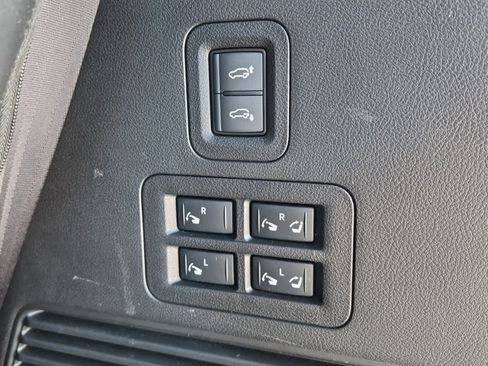 Used 2025 Nissan Armada Platinum Reserve AWD/4WD image 22