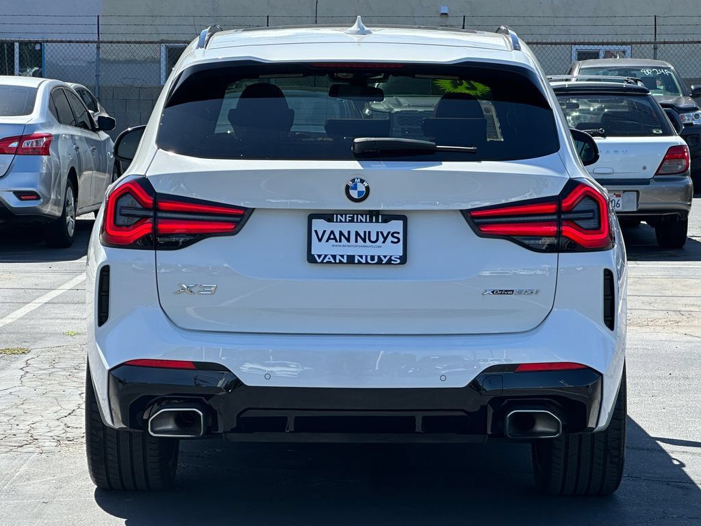 Used 2024 BMW X3 xDrive30i w/ Premium Package AWD/4WD image 6