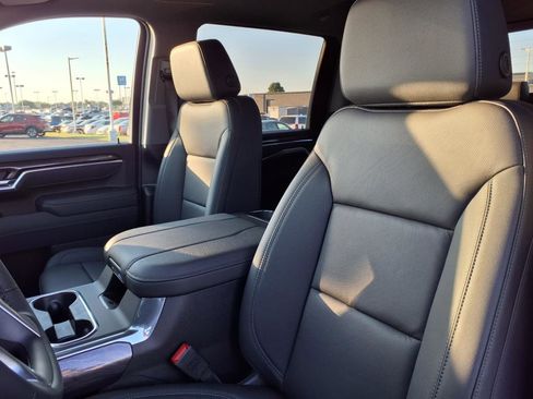 New 2025 Chevrolet Silverado 3500 LTZ w/ LTZ Plus Package AWD/4WD image 11