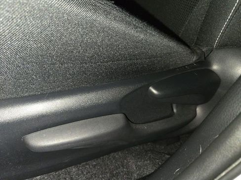 Used 2018 Toyota RAV4 XLE image 12