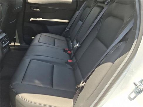 Certified 2025 Nissan Murano SV FWD image 18