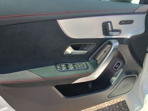 Used 2025 Mercedes-Benz CLA 250 4MATIC image 10