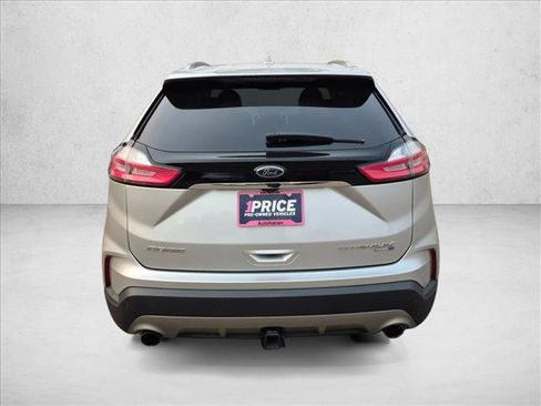Used 2019 Ford Edge Titanium w/ Cold Weather Package AWD/4WD image 6