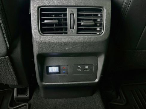 Used 2023 Nissan Rogue SL w/ SL Premium Package FWD image 27