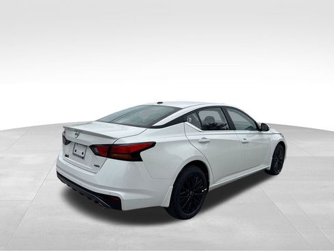 New 2026 Nissan Altima 2.5 SV w/ SV Special Edition Package AWD/4WD image 6