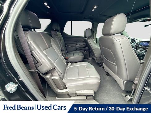 Used 2023 Chevrolet Traverse RS AWD/4WD image 32
