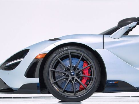 Used 2022 McLaren 765LT RWD image 7
