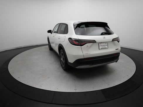 Certified 2023 Honda HR-V Sport image 33