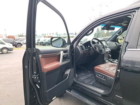 Used 2019 Toyota Land Cruiser w/ Carpet Mat Package image 10