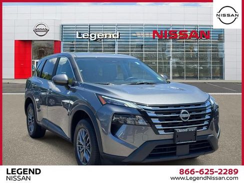 Certified 2026 Nissan Rogue SV AWD/4WD image 1