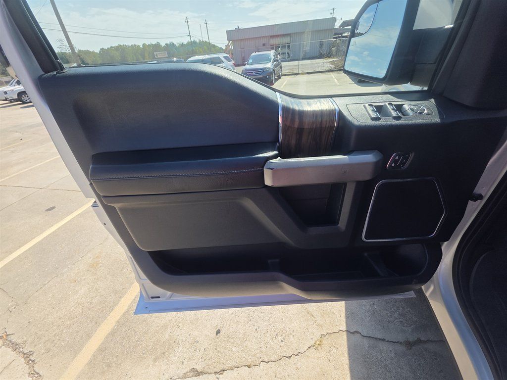 Used 2018 Ford F150 Lariat AWD/4WD image 9