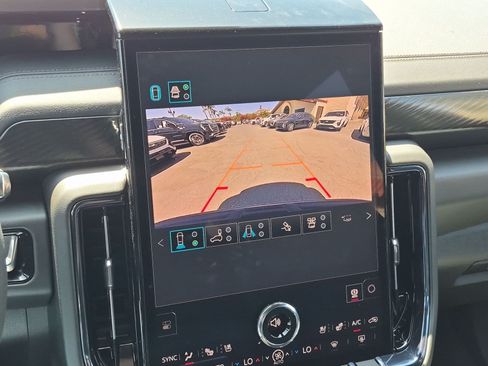 New 2026 GMC Yukon AT4 w/ AT4 Premium Plus Package AWD/4WD image 14