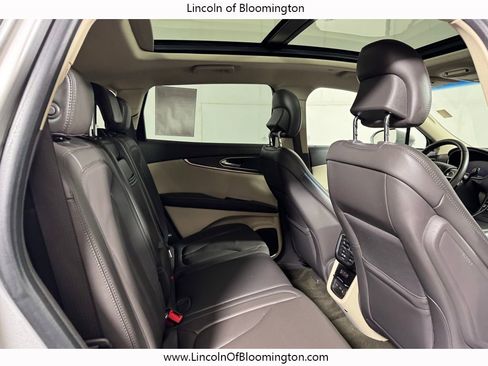 Used 2019 Lincoln Nautilus Reserve image 18