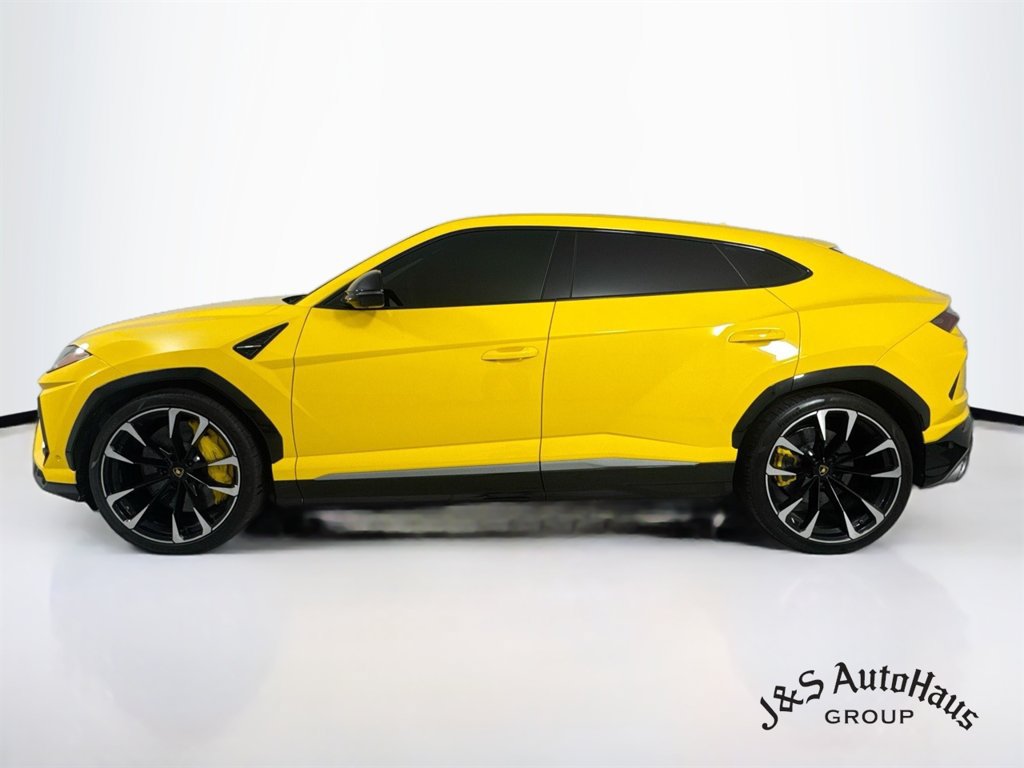 Used 2021 Lamborghini Urus AWD/4WD image 4