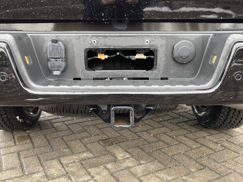 Used 2022 Chevrolet Colorado Z71 w/ Safety Package image 42