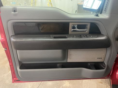 Used 2011 Ford F150 Platinum AWD/4WD image 10