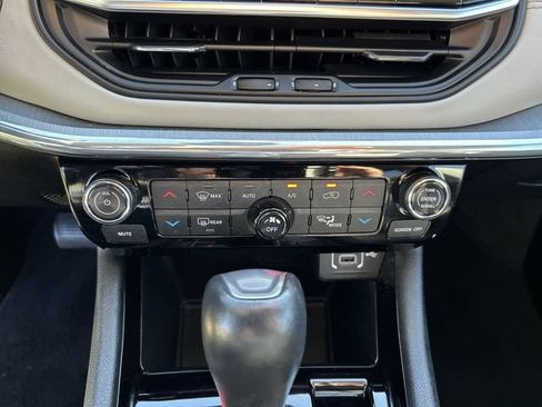 Used 2022 Jeep Compass Limited AWD/4WD image 21