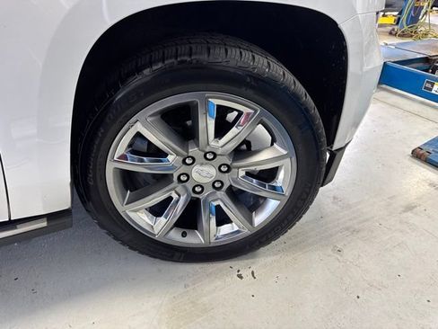 Used 2017 Chevrolet Suburban Premier AWD/4WD image 56