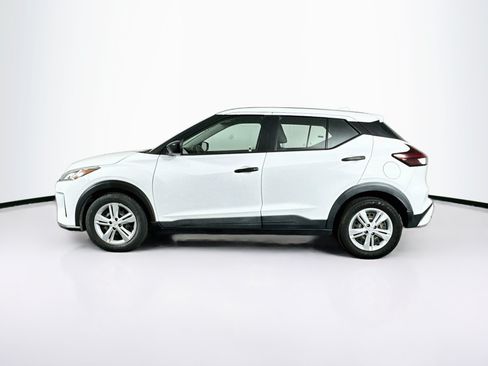 Used 2021 Nissan Kicks S FWD image 4