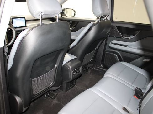 Used 2022 Lincoln Corsair FWD image 27