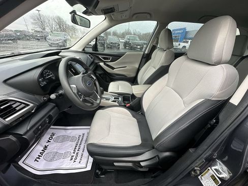 Used 2023 Subaru Forester AWD/4WD image 11