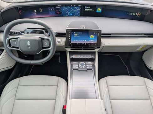 New 2026 Lincoln Nautilus Premier image 5