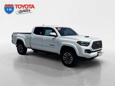 Used 2022 Toyota Tacoma TRD Sport image 7