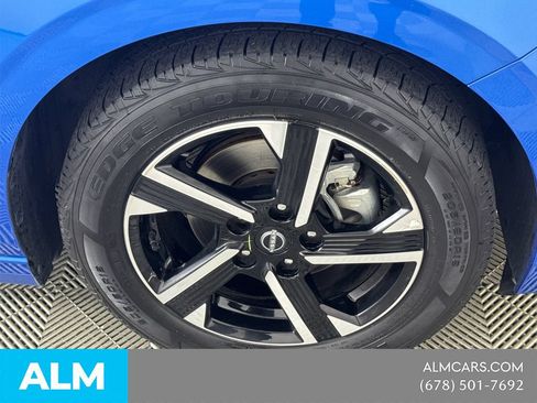 Used 2024 Nissan Sentra SV FWD image 15