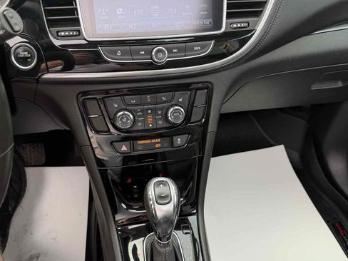 Used 2018 Buick Encore Essence AWD/4WD image 23