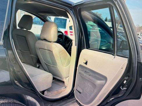 Used 2007 Ford Edge SE image 8