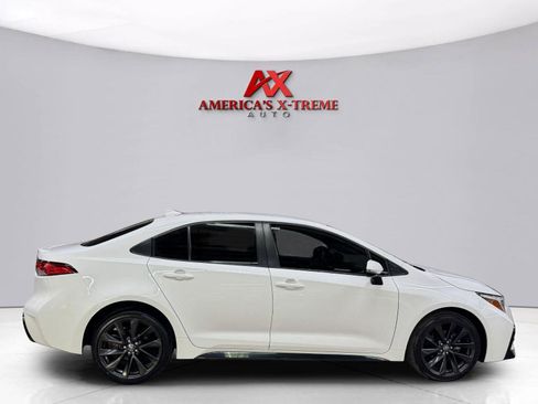 Used 2023 Toyota Corolla SE FWD image 9