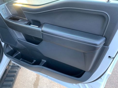 Used 2022 Ford F150 XLT w/ Equipment Group 302A High image 16