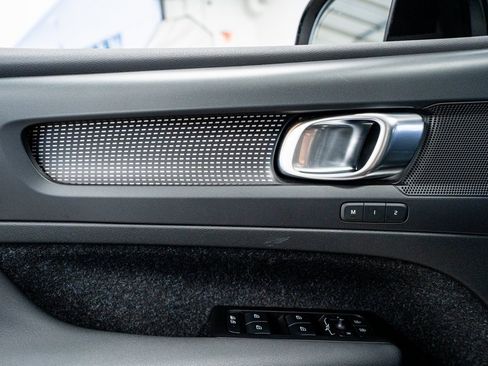 Used 2021 Volvo XC40 P8 Recharge w/ Advanced Package image 31