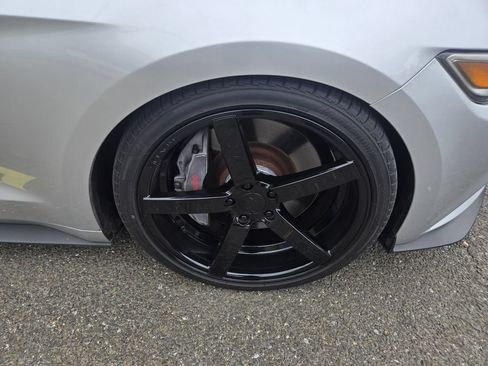 Used 2015 Ford Mustang GT w/ GT Performance Package RWD image 9