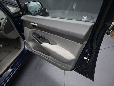 Used 2010 Honda Civic LX image 25