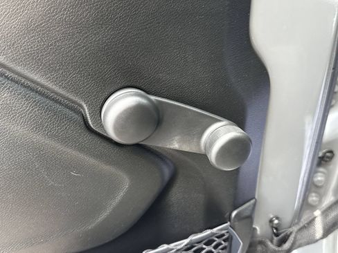 Used 2022 Jeep Wrangler Sport AWD/4WD image 17