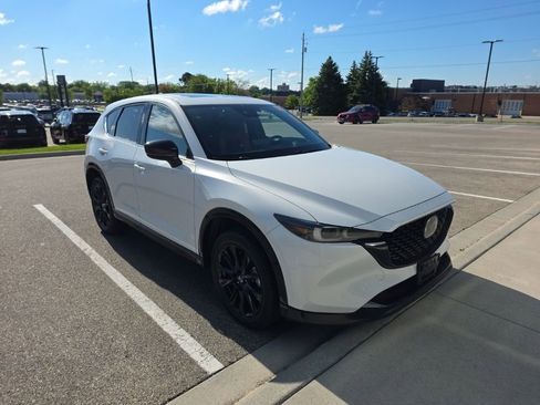 Used 2024 MAZDA CX-5 Carbon Edition AWD/4WD image 2