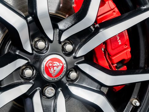 Used 2023 Jaguar F-TYPE R image 29